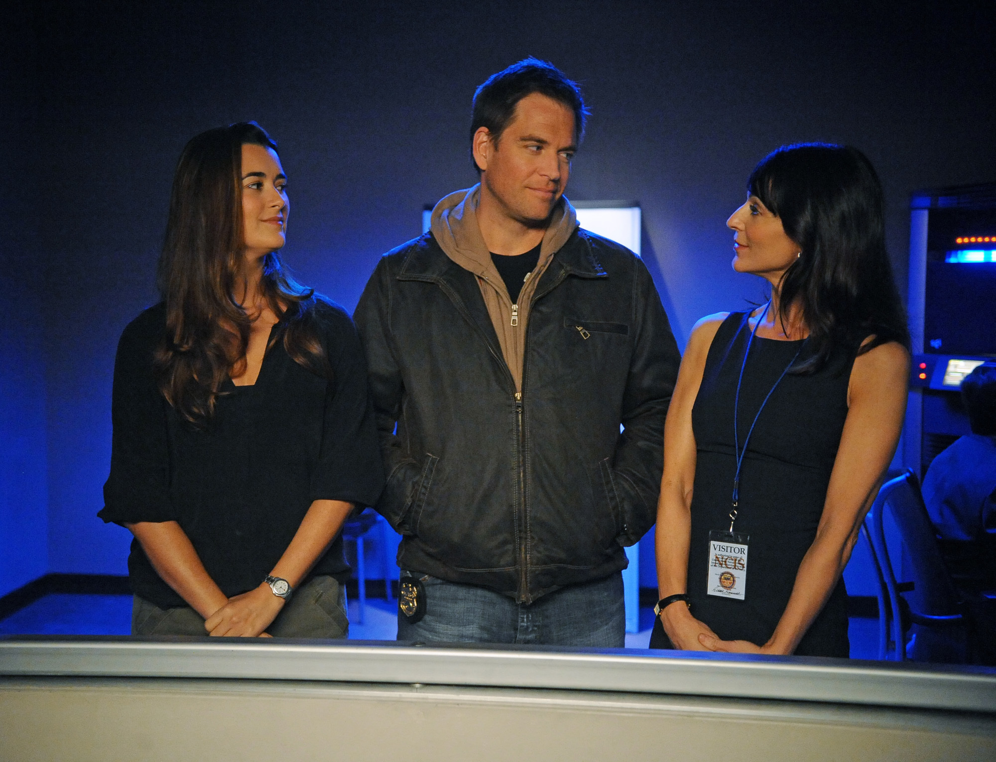 Michael Weatherly as Anthony DiNozzo and Cote de Pablo as Ziva David  
